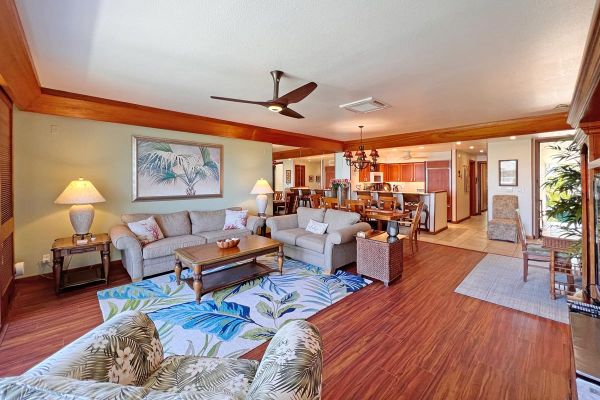 Poipu Kapili Living room and kitchen