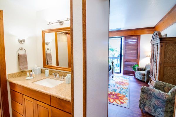 Spectacular Oceanfront Living at Poipu Kapili