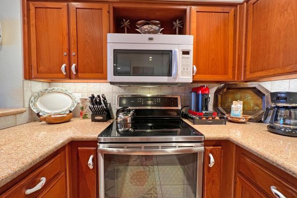 Spectacular Oceanfront Living at Poipu Kapili