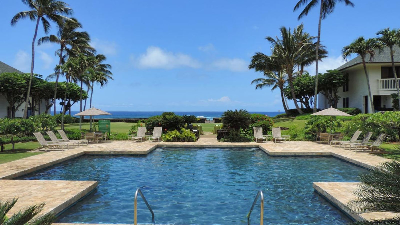 Poipu-Kapili 22 resort and pool