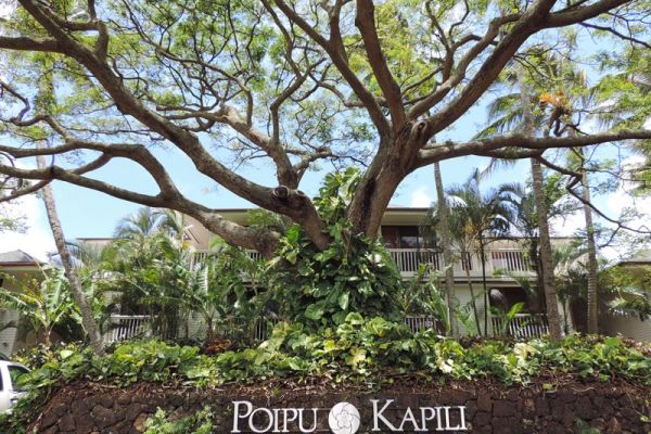Poipu Kapili Entrance